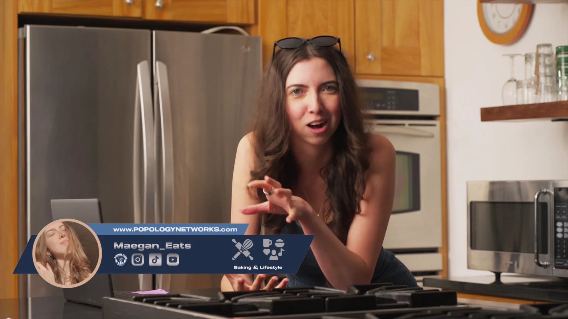 Maegan_Eats Introduces Her Scooby Doo Sandwich Video